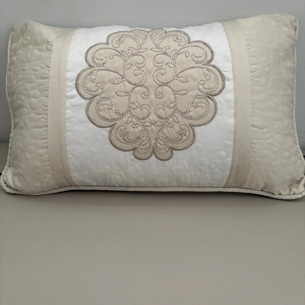 Lenox American Design Set of 2 Cream Wht Embroidered Accent Pillow Duck Feather